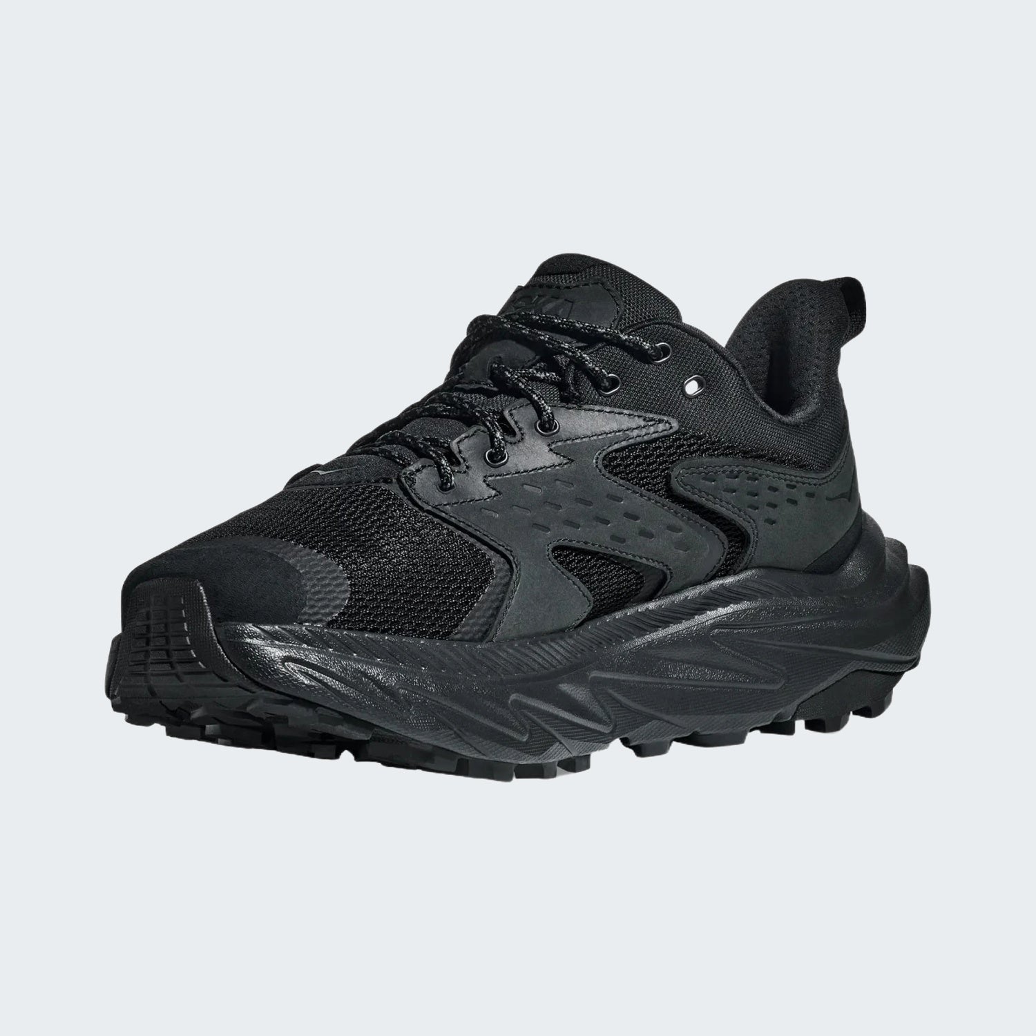 Black/black