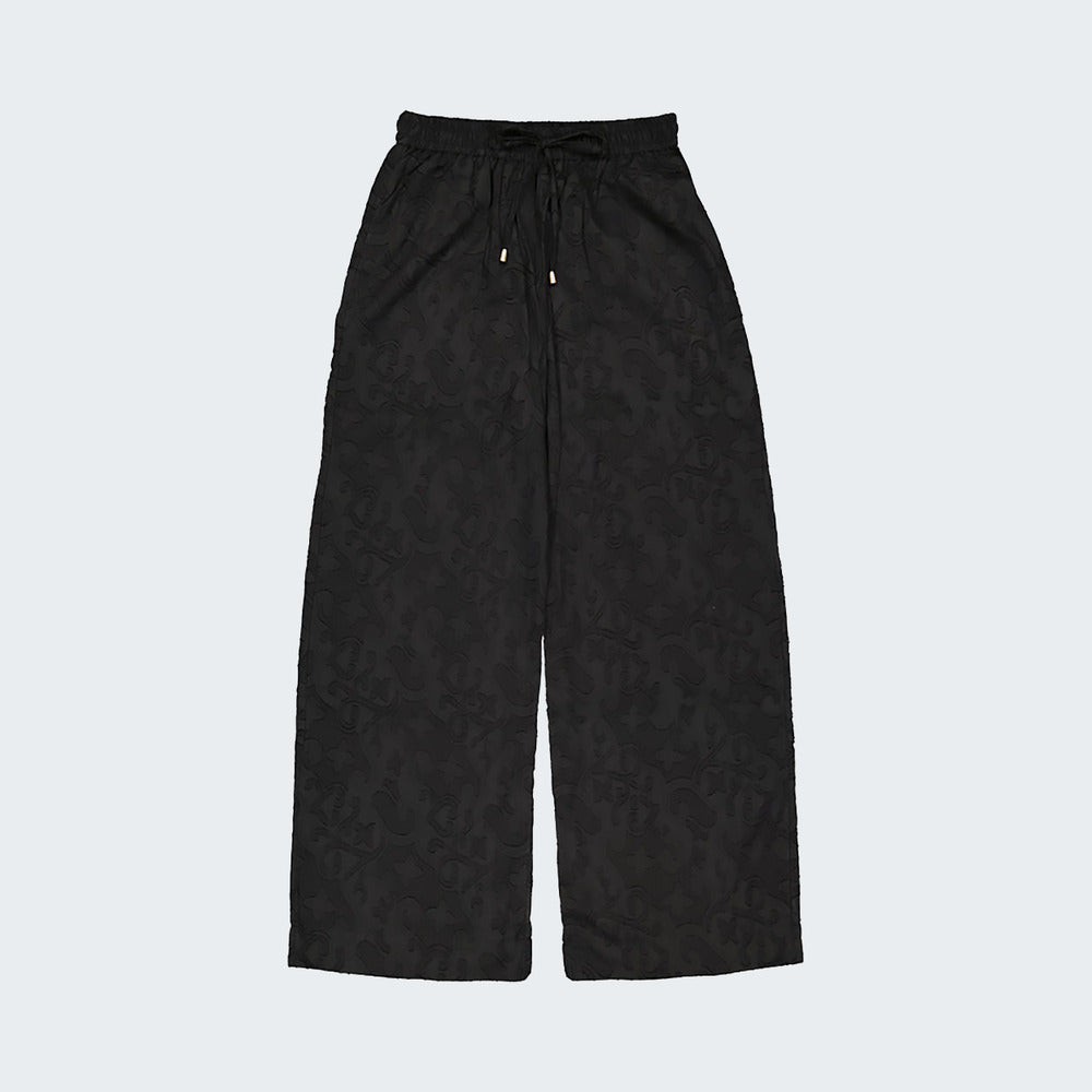 01 - Black