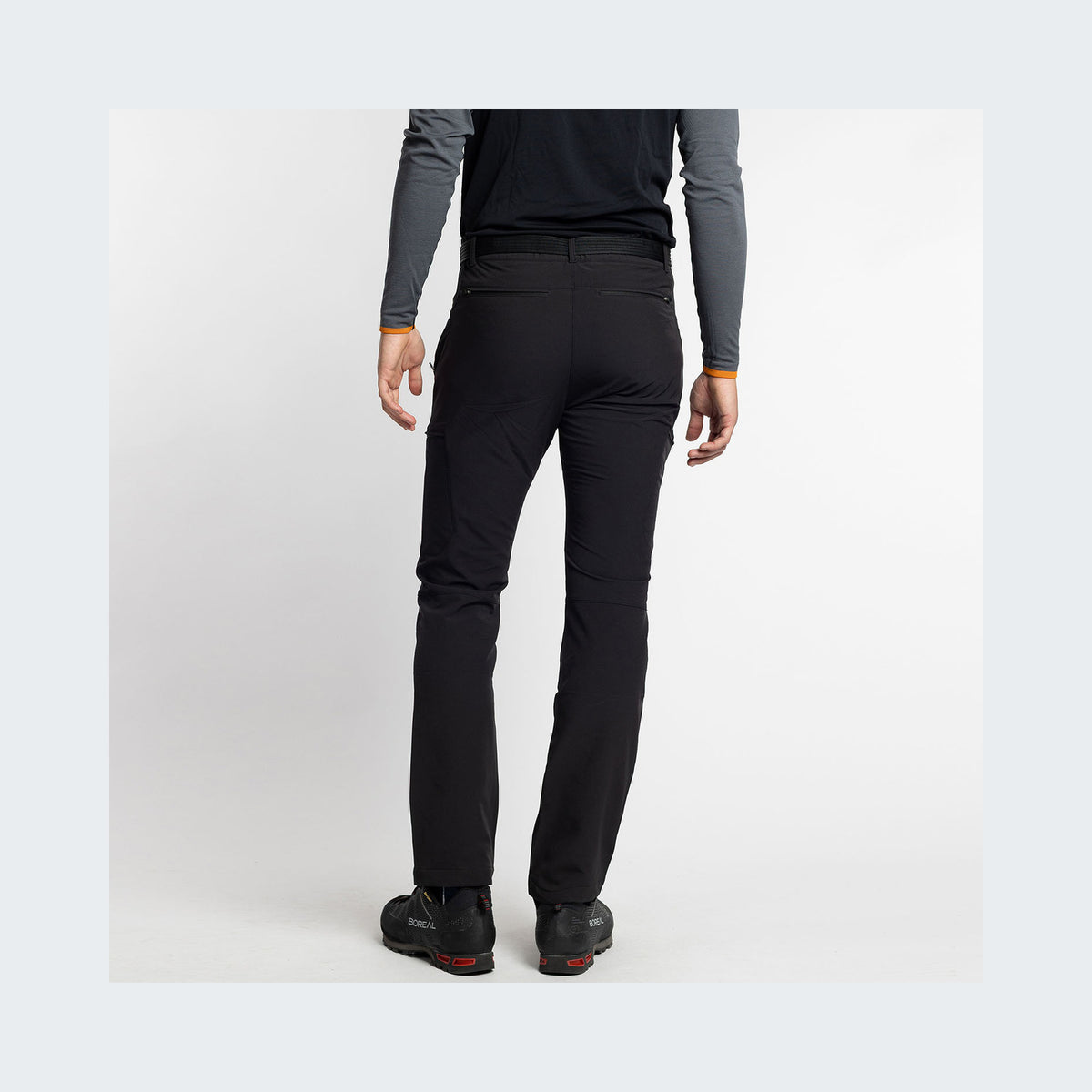 530 - Negro
