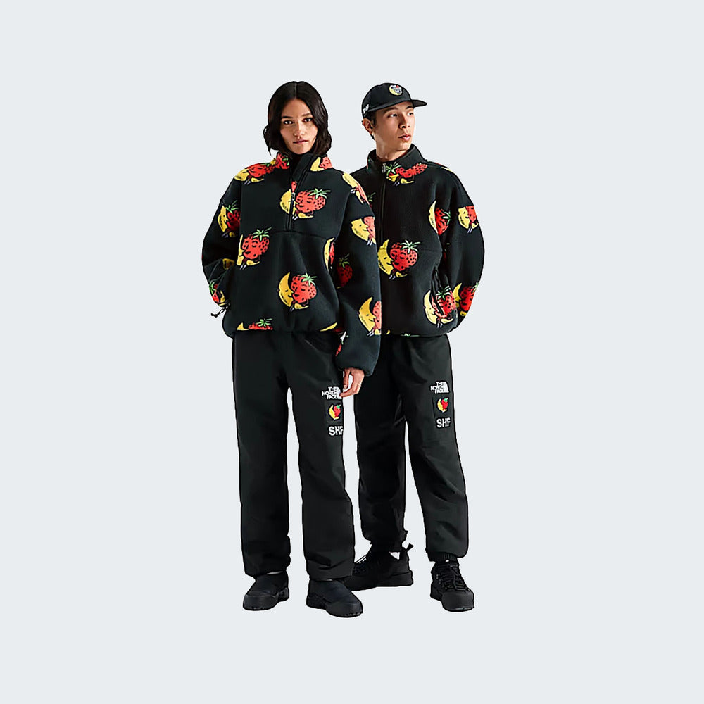 TNF Black - Strawberry Moon Print