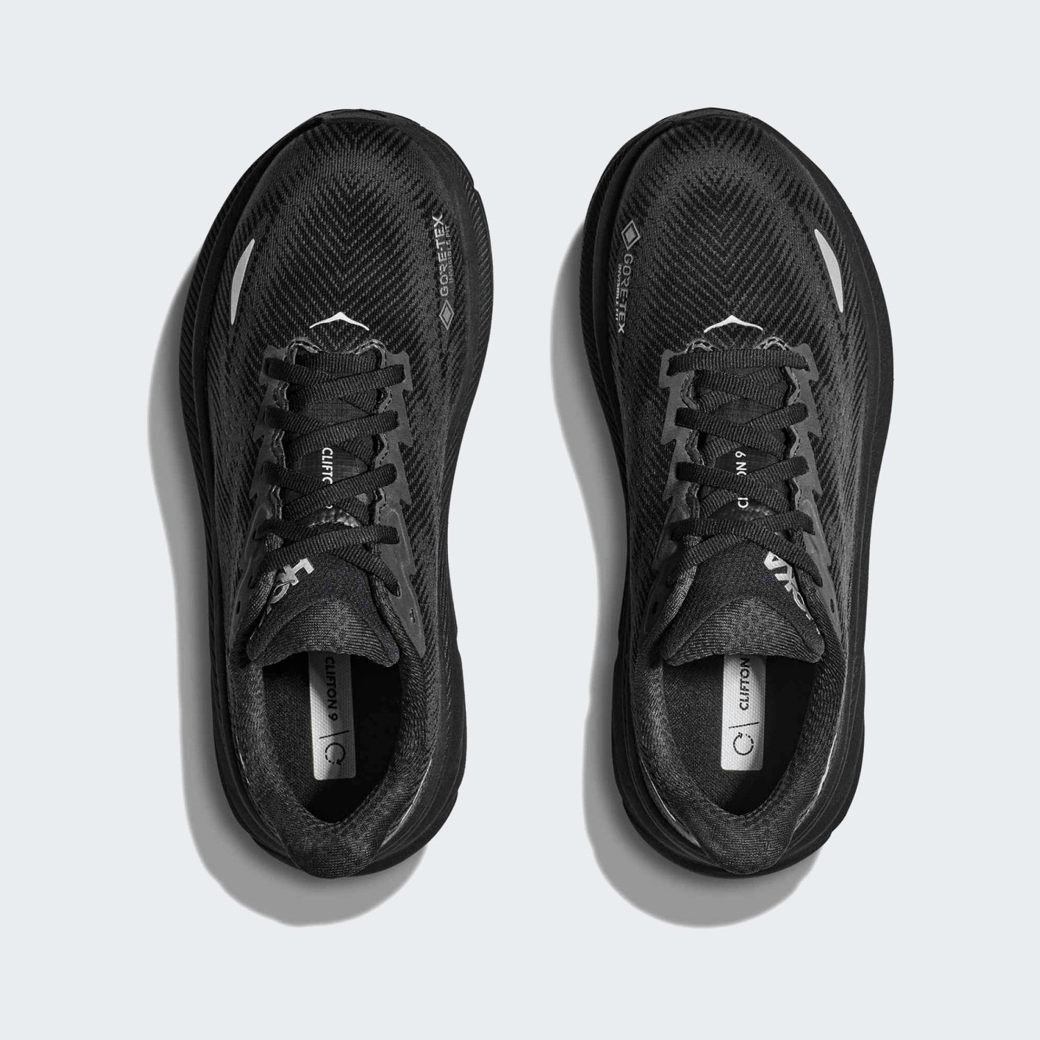 Black/black