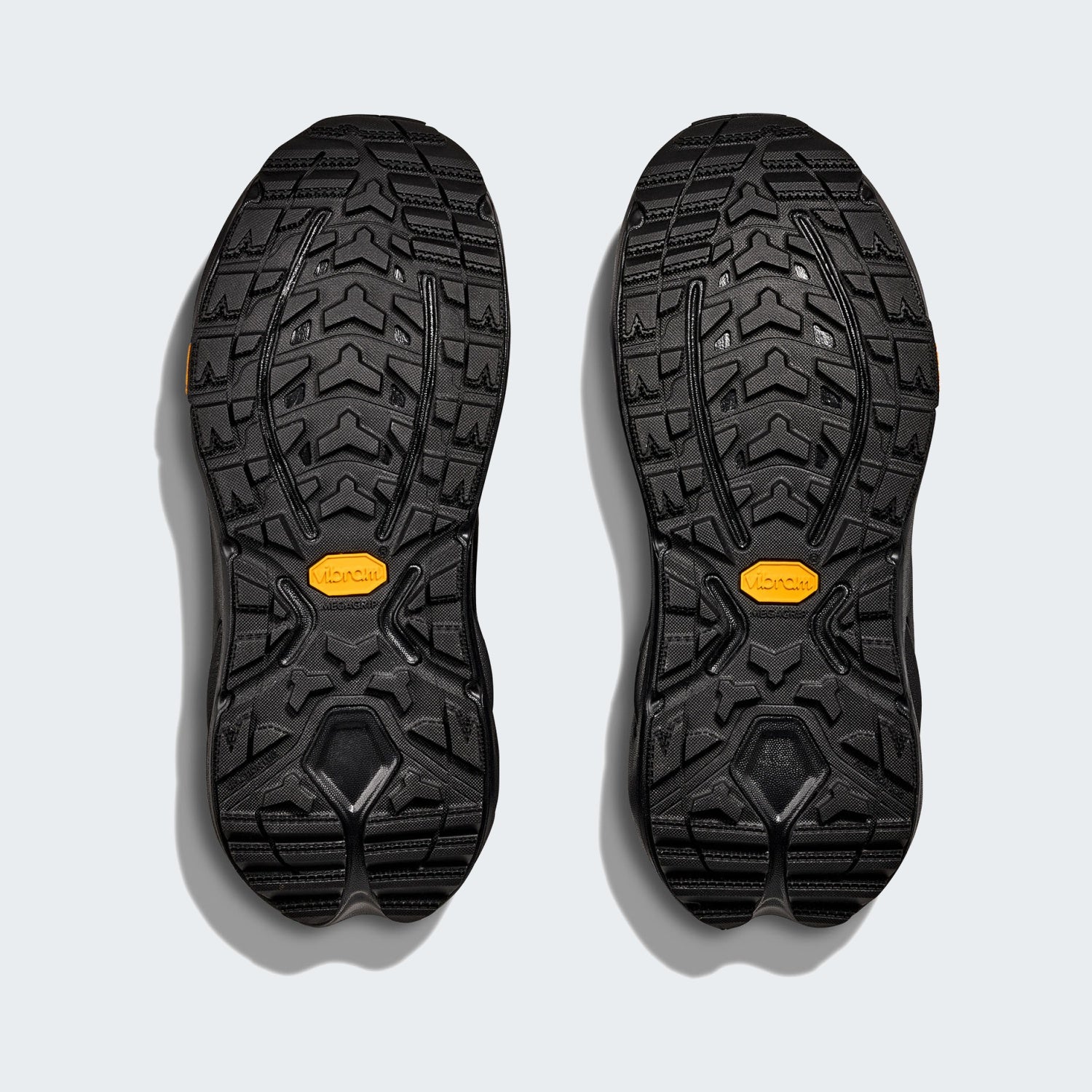Black/black