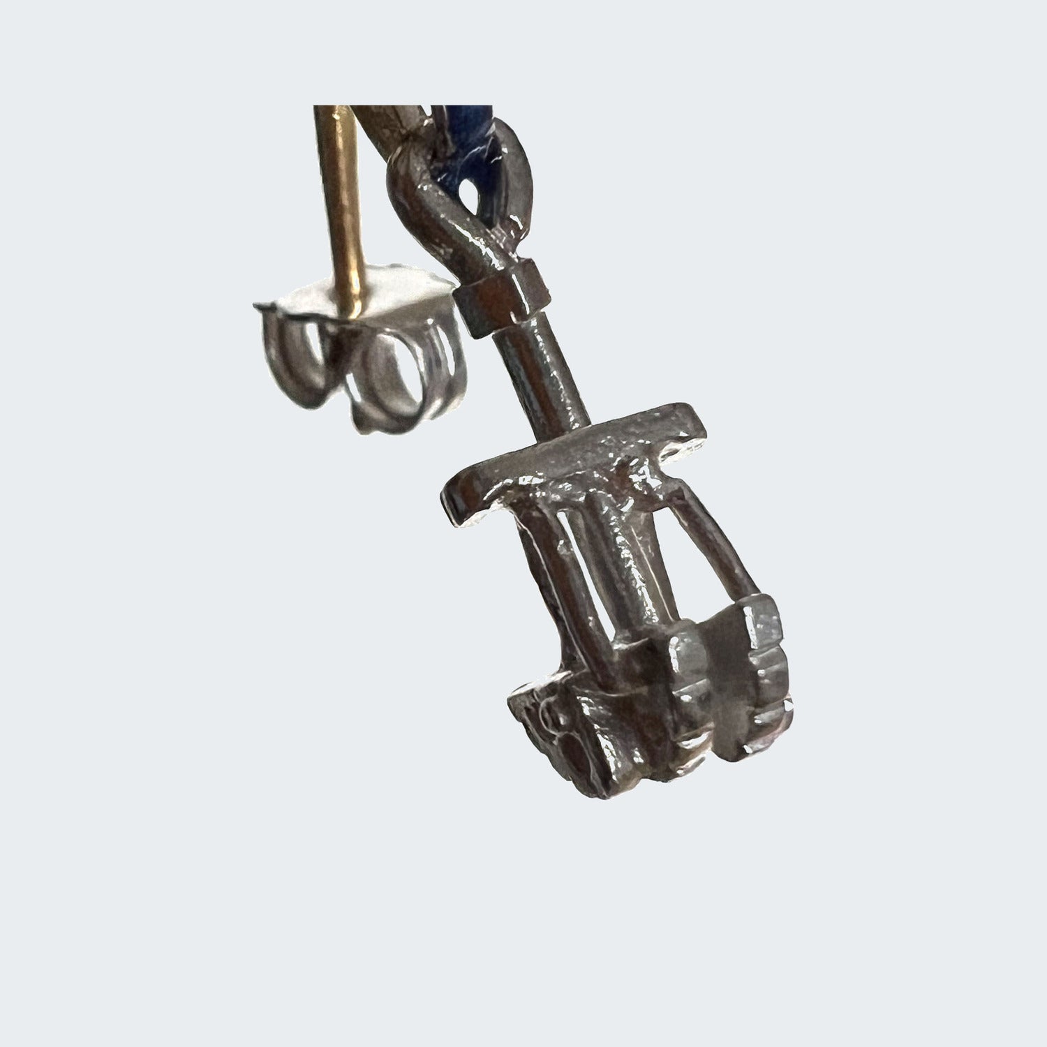 Bronze / gold-rhodium plated / blue enameld